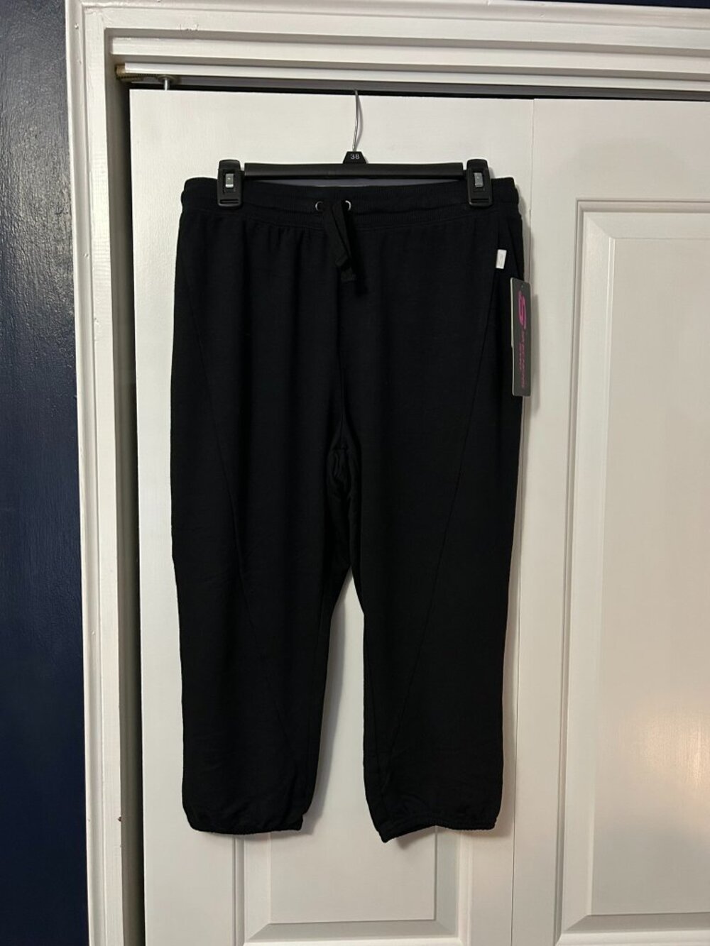 Sketcher Sport Black Capri Pants **WOMENS LARGE**